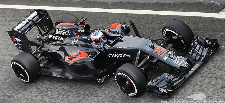 f1-barcelona-february-testing-2016-jenson-button-mclaren-mp4-31.jpg